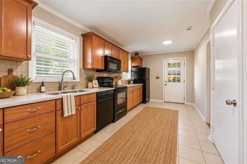 1003 Valley Drive Property Photo 16