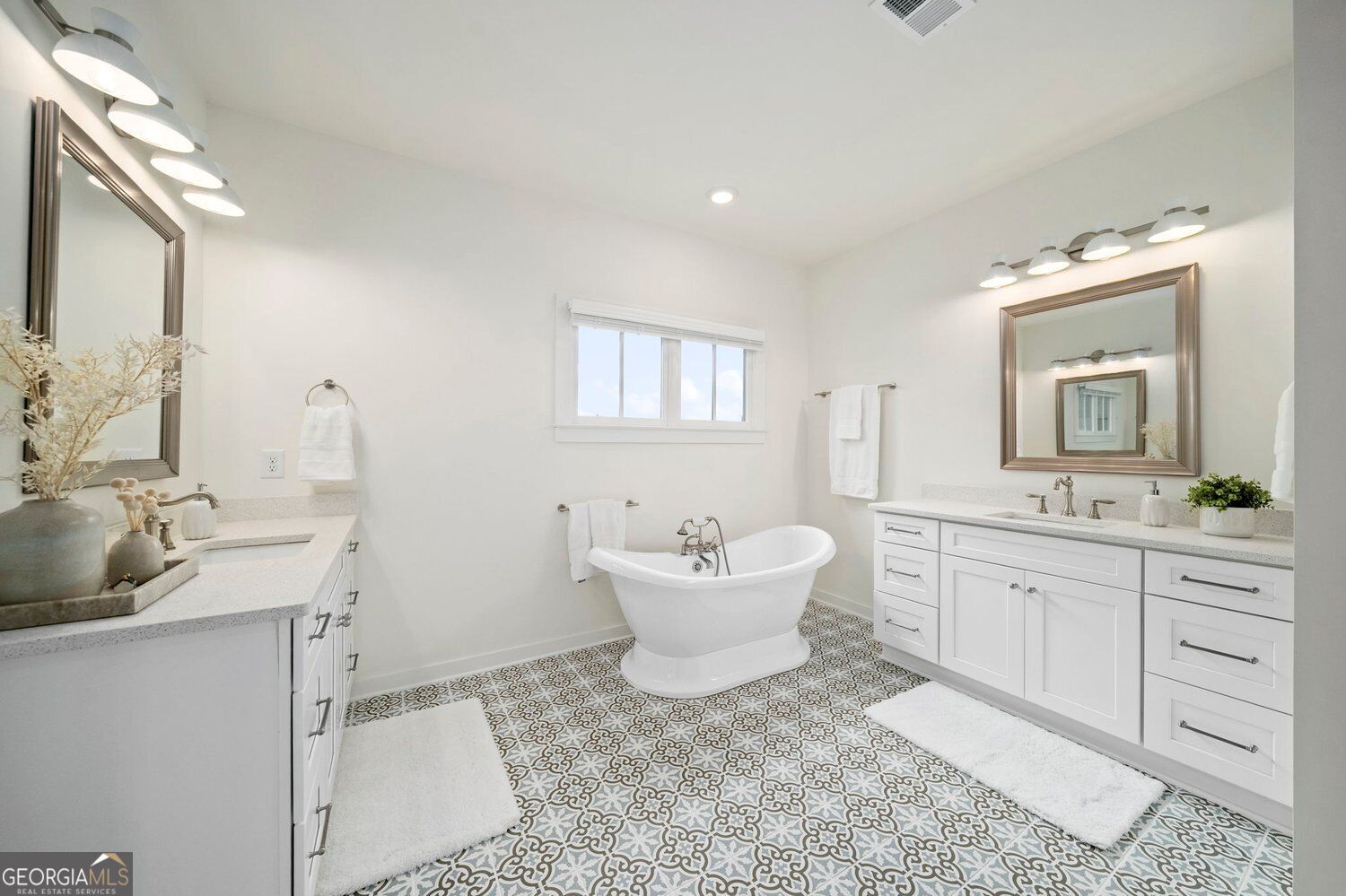 2022 Village Walk Property Photo 27