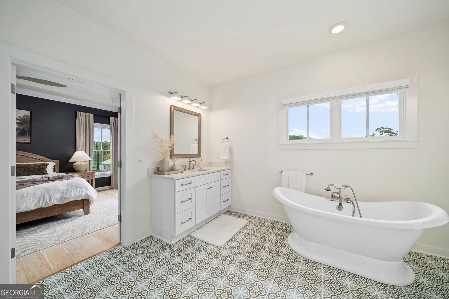 2022 Village Walk Property Photo 28
