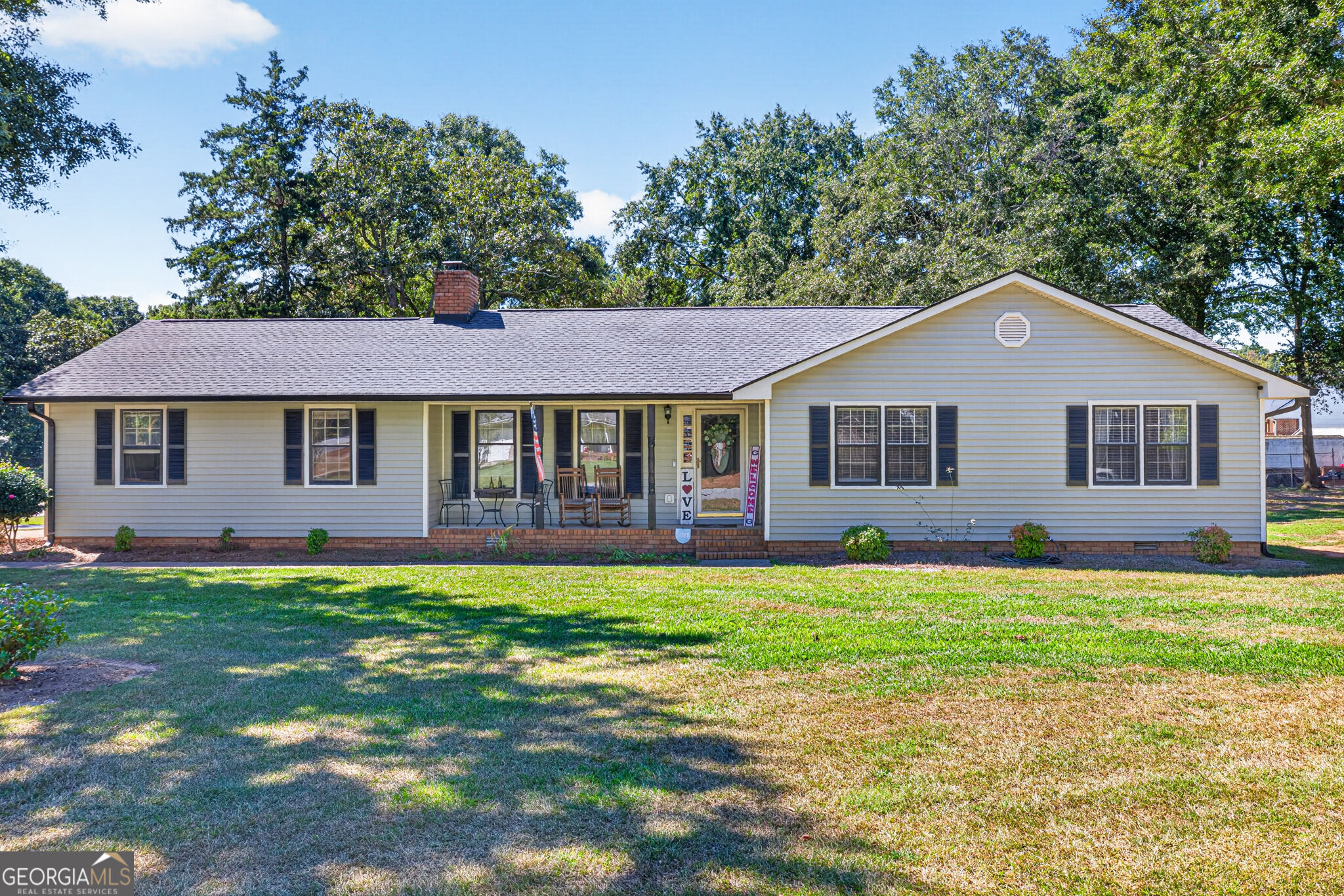 722 Bedford Drive Property Photo 1