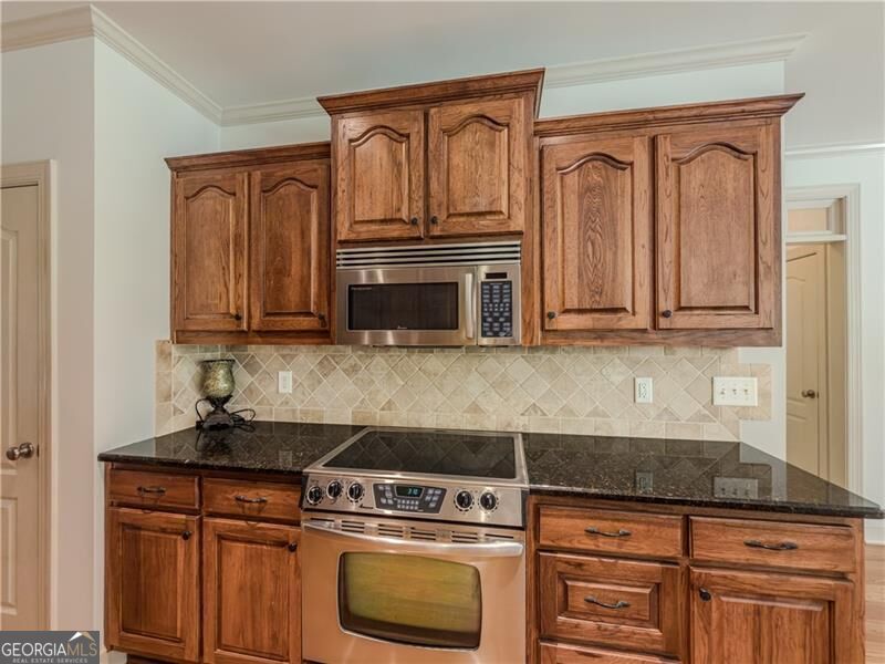 517 Richmond Place Property Photo 11