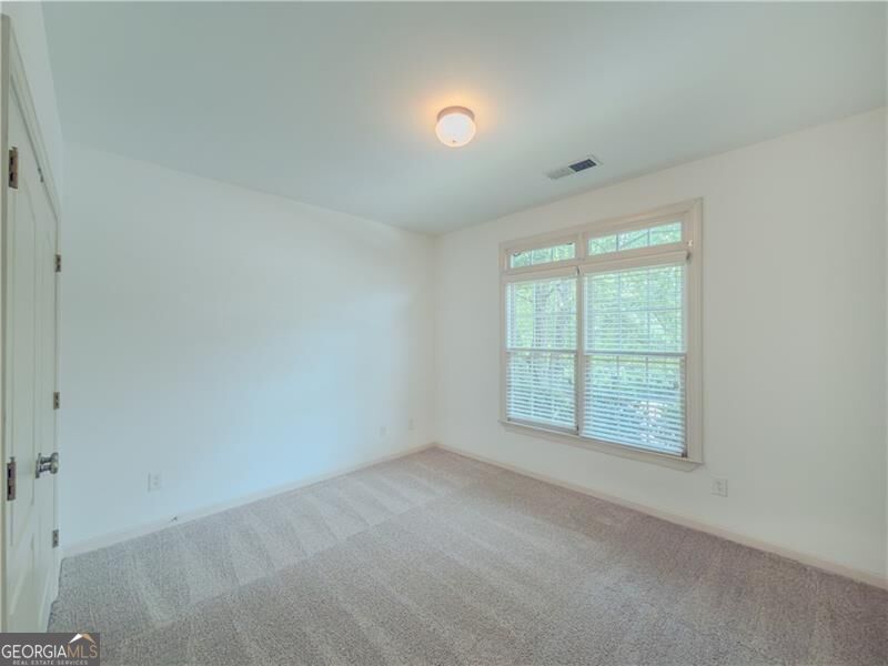 517 Richmond Place Property Photo 25
