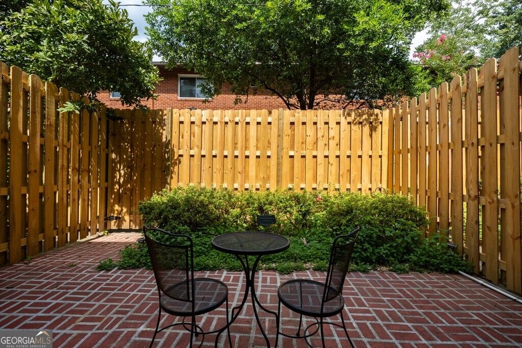 1604 Briarcliff Road # 2 Property Photo 2