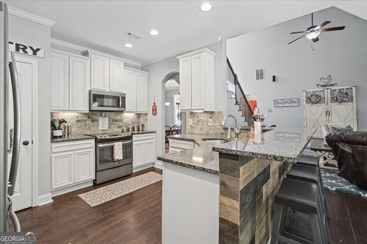 1527 Tibbitts Road Property Photo 25