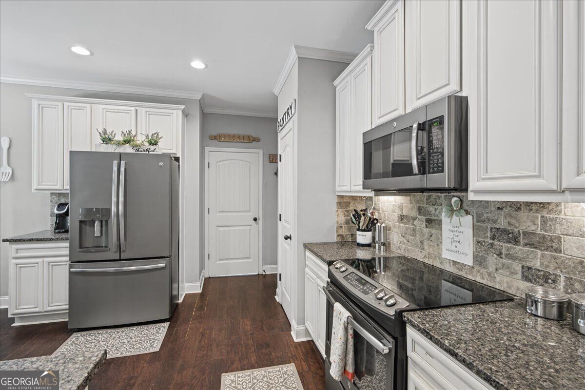 1527 Tibbitts Road Property Photo 31