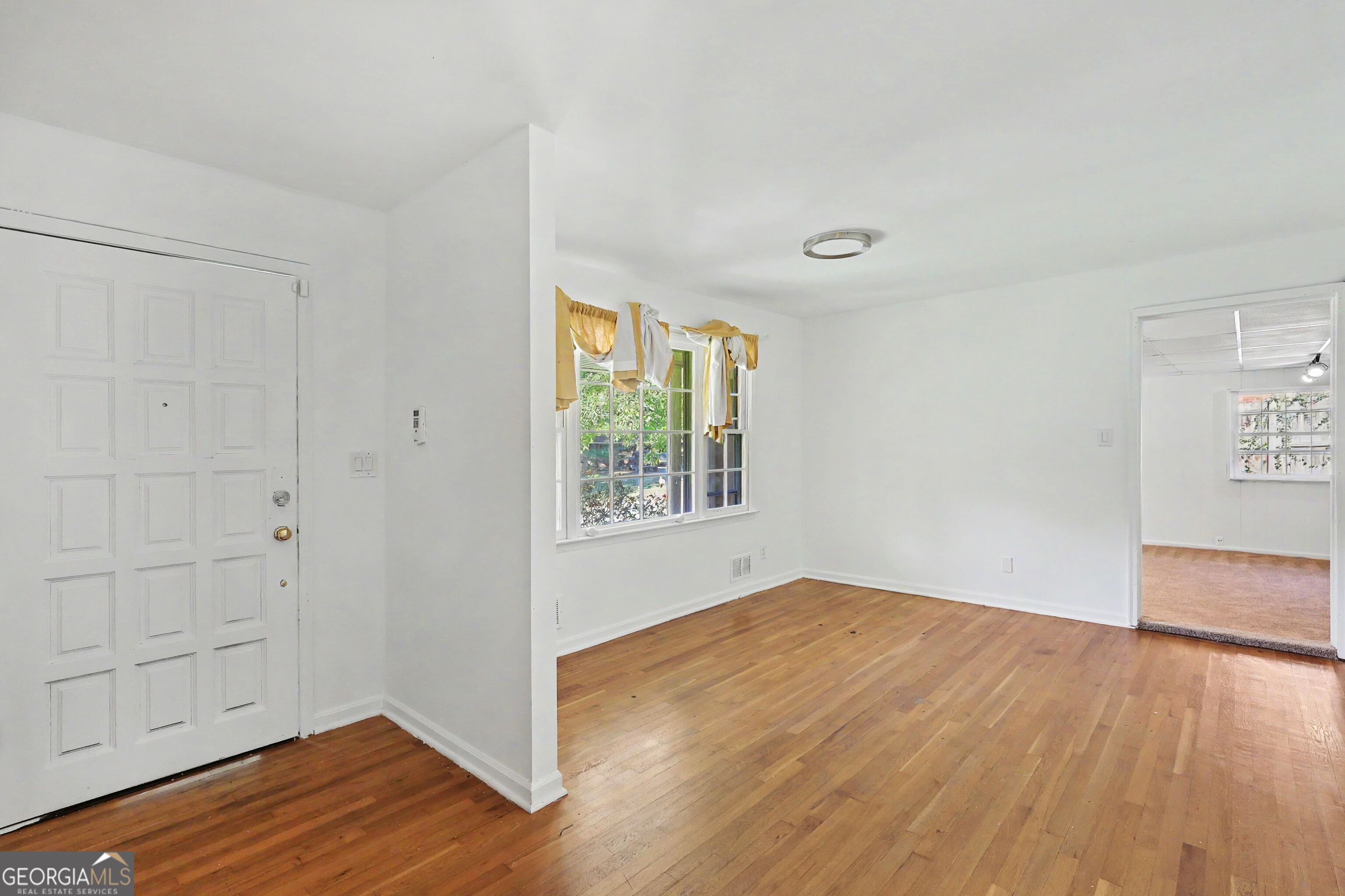 6663 Peacock Boulevard Property Photo 2