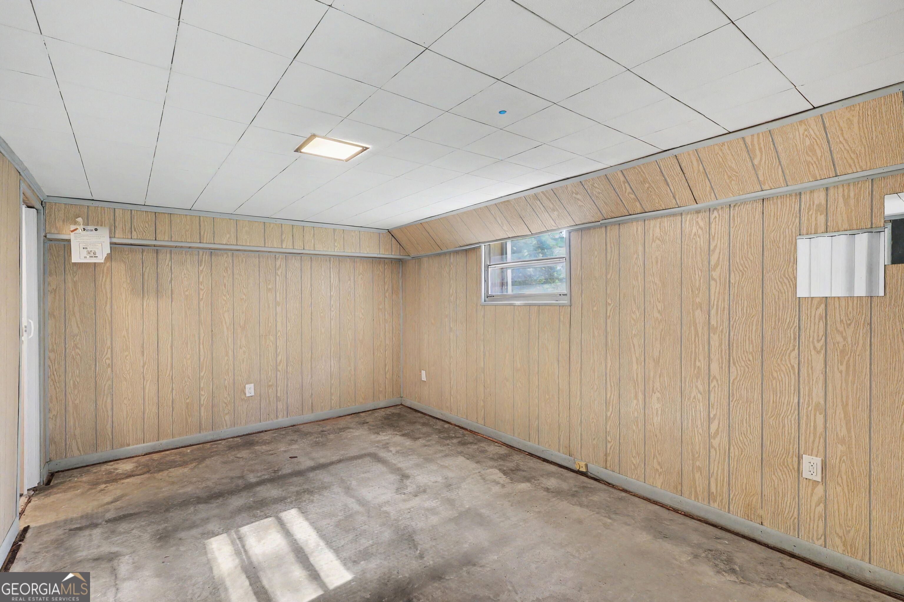 6663 Peacock Boulevard Property Photo 8