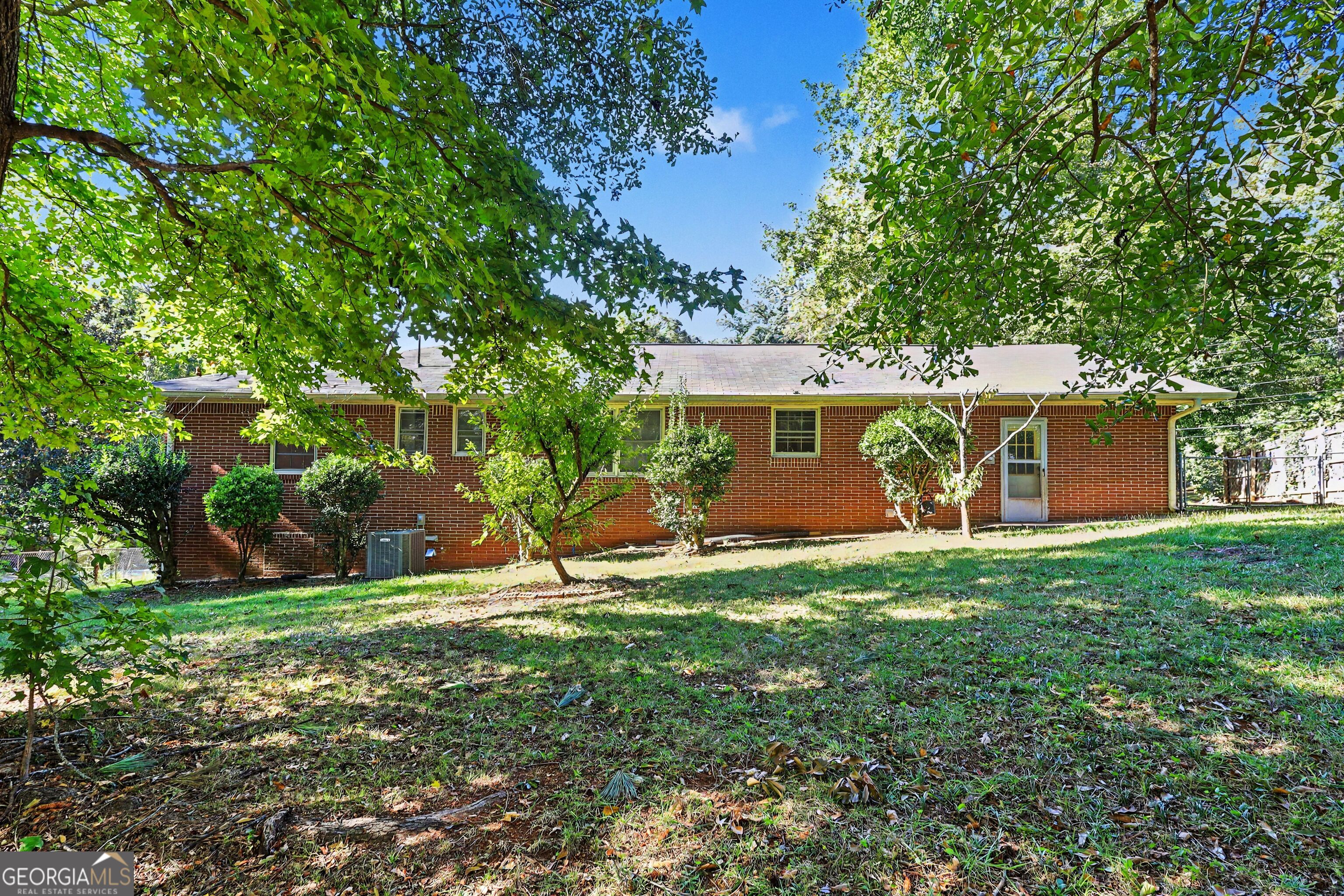 6663 Peacock Boulevard Property Photo 10