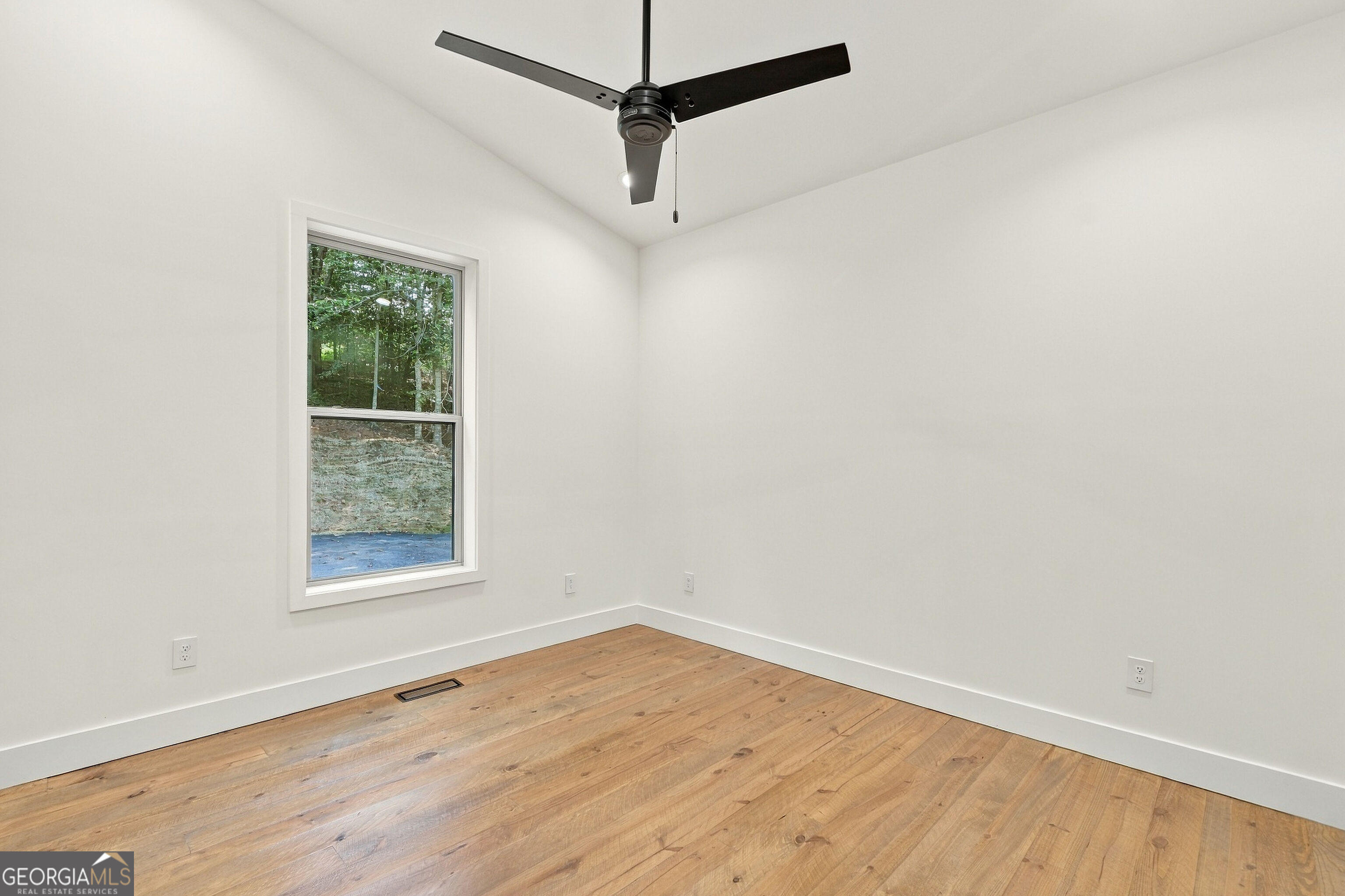 93 Elmwood Circle Property Photo 30
