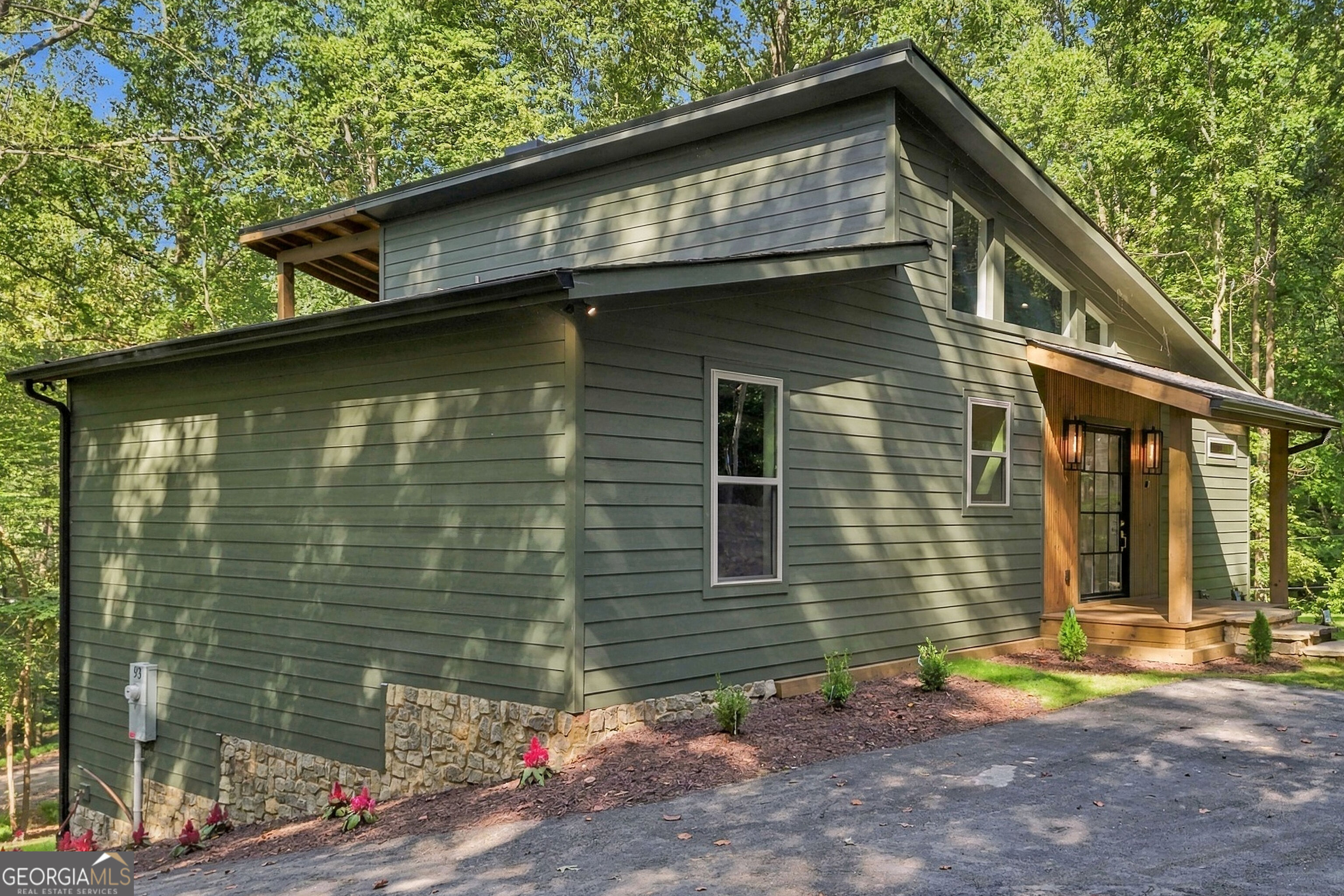 93 Elmwood Circle Property Photo 33