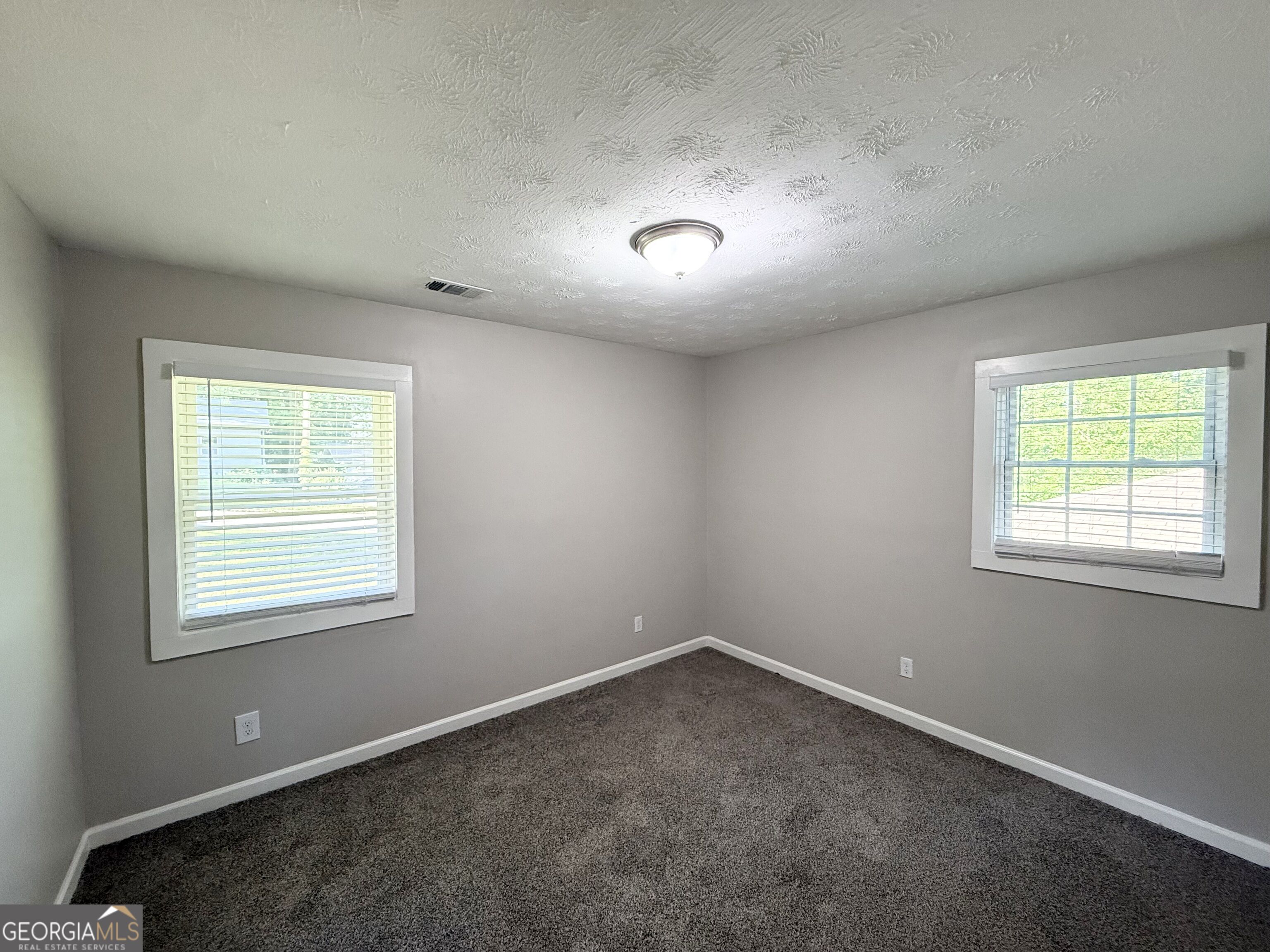3916 Bonnie Lane Se Property Photo 7