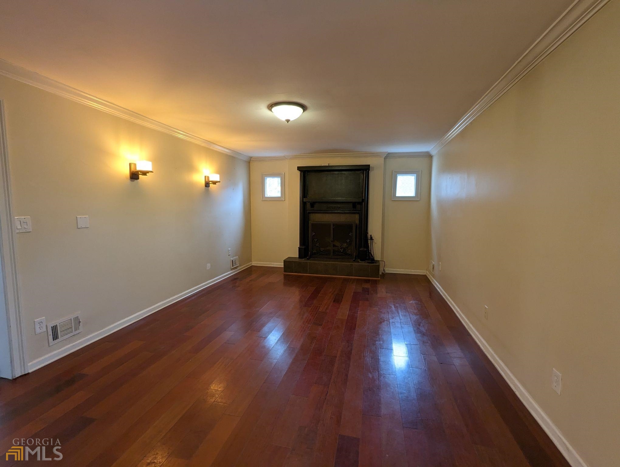 325 Lakeshore Drive Ne Property Photo 11