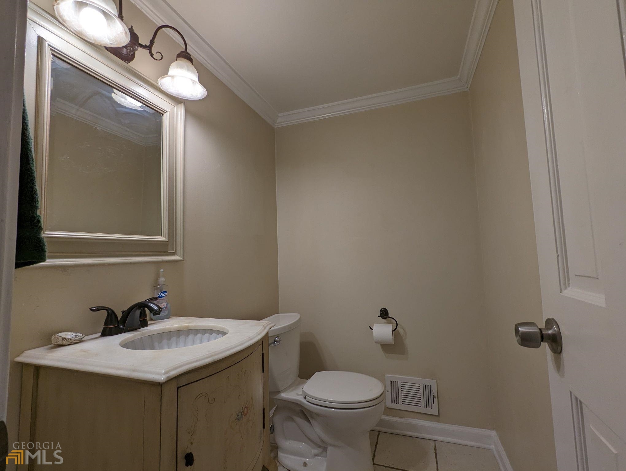 325 Lakeshore Drive Ne Property Photo 12