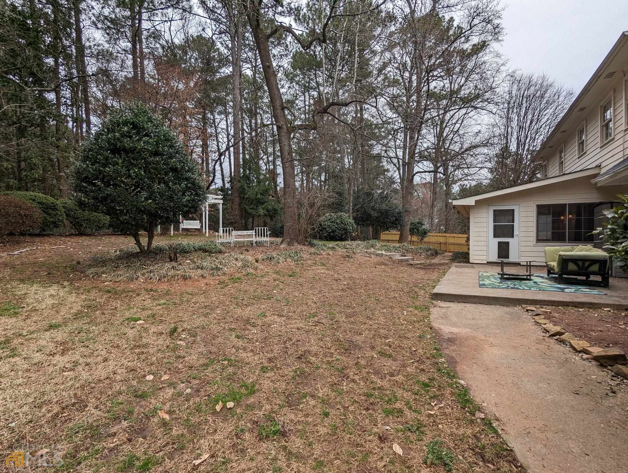325 Lakeshore Drive Ne Property Photo 15