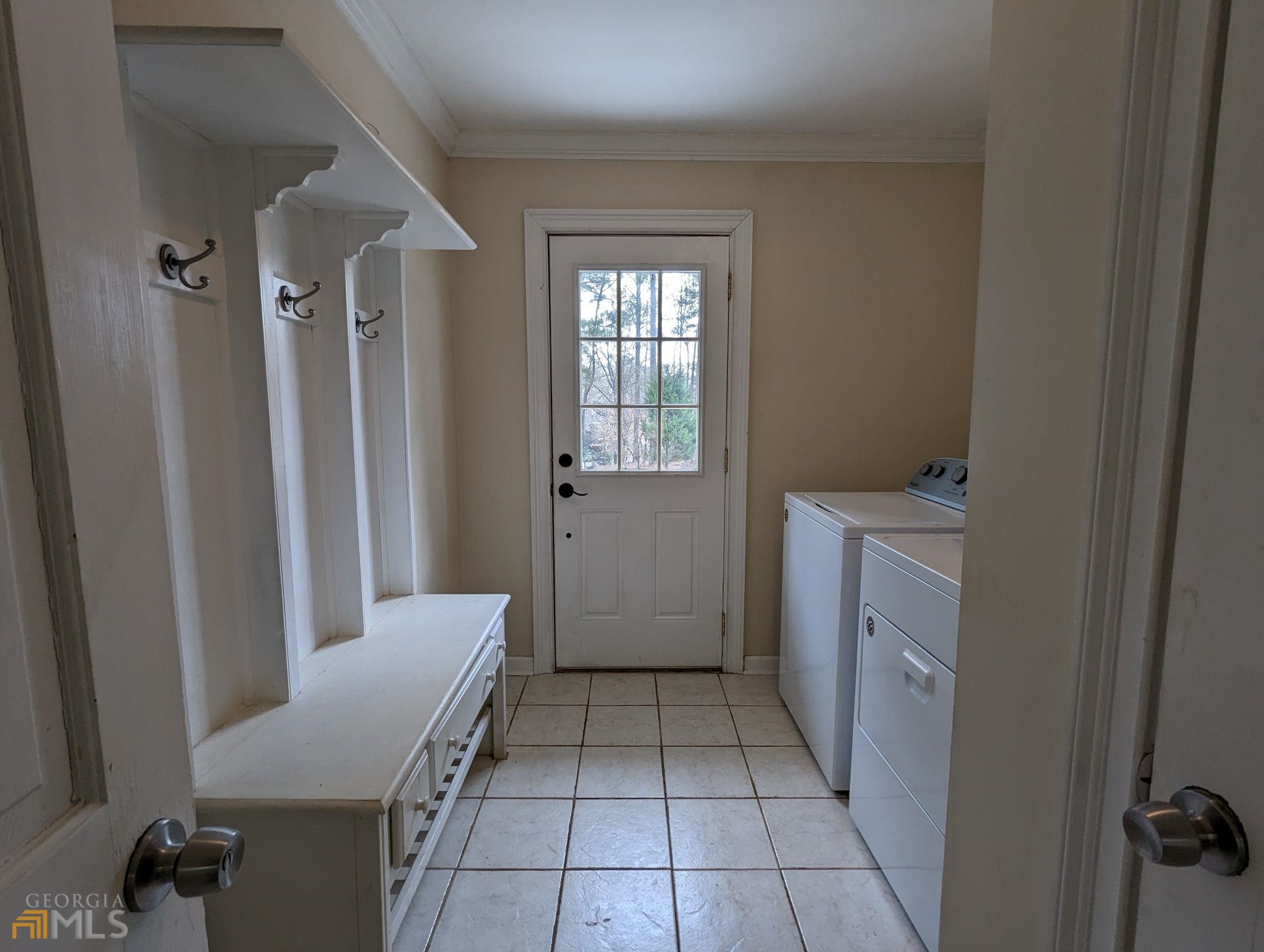 325 Lakeshore Drive Ne Property Photo 27
