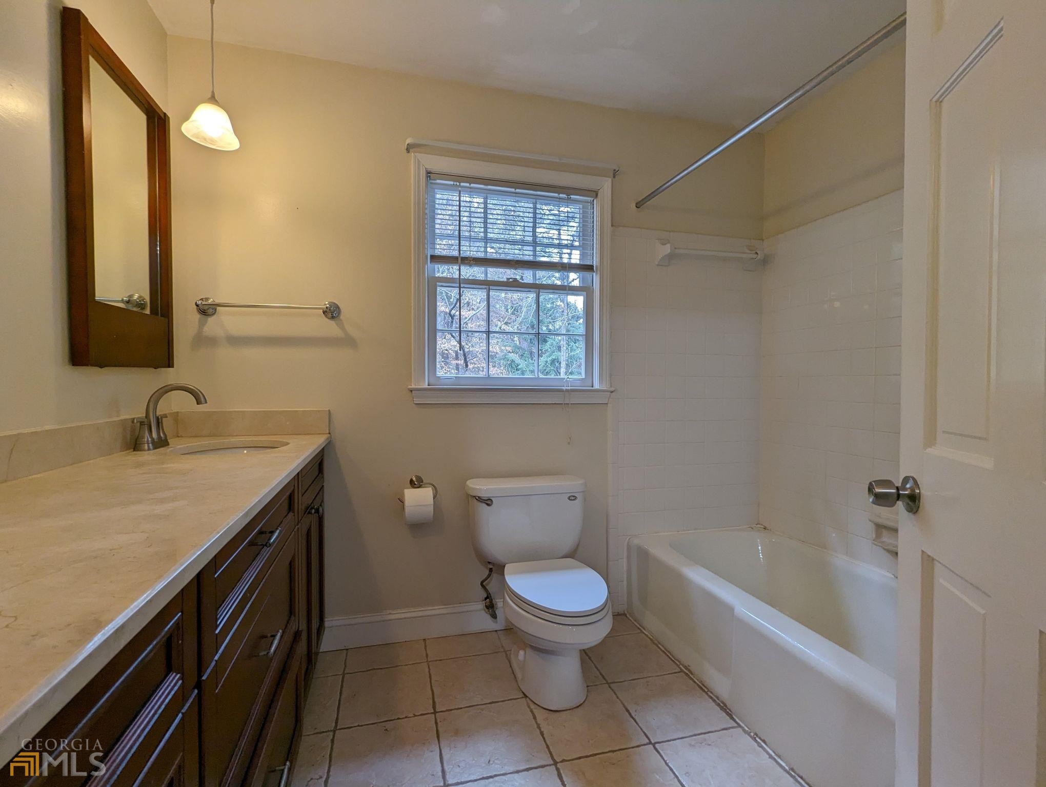 325 Lakeshore Drive Ne Property Photo 33