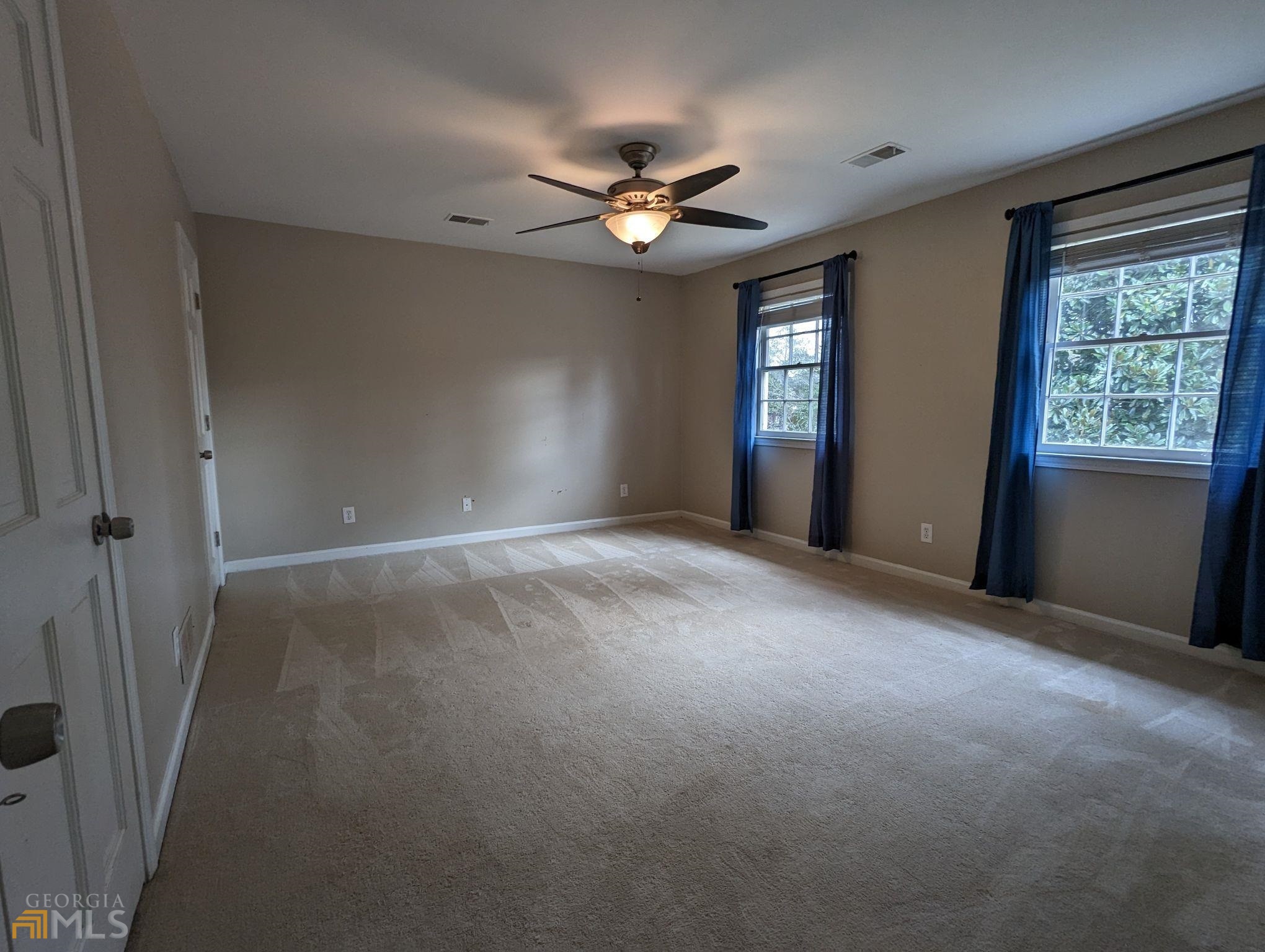 325 Lakeshore Drive Ne Property Photo 34