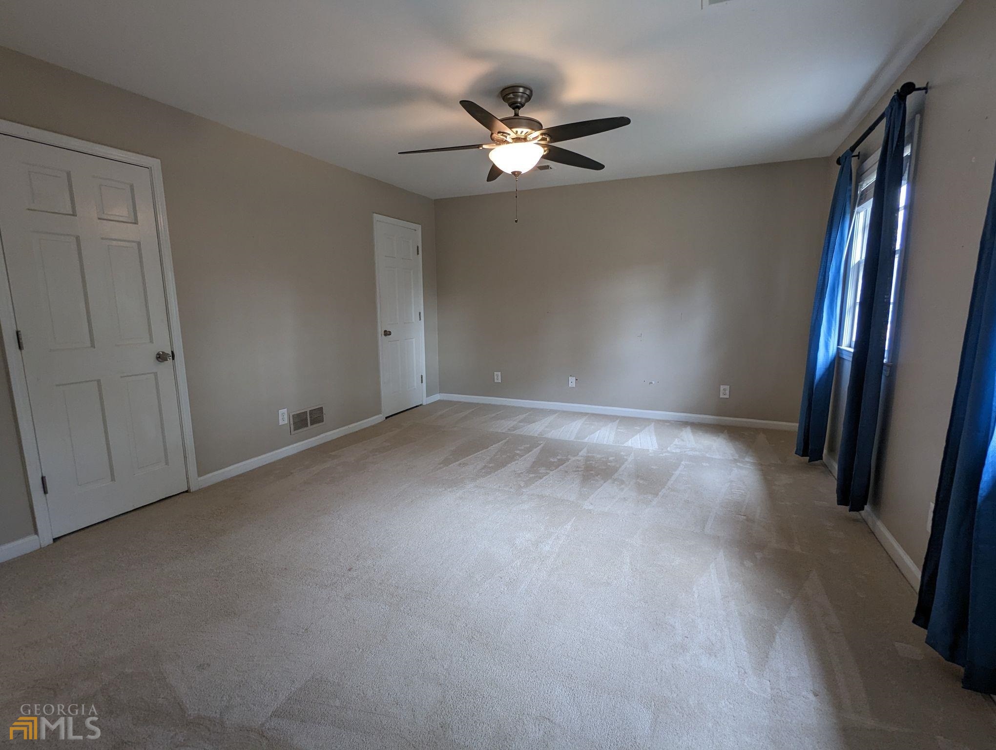 325 Lakeshore Drive Ne Property Photo 39