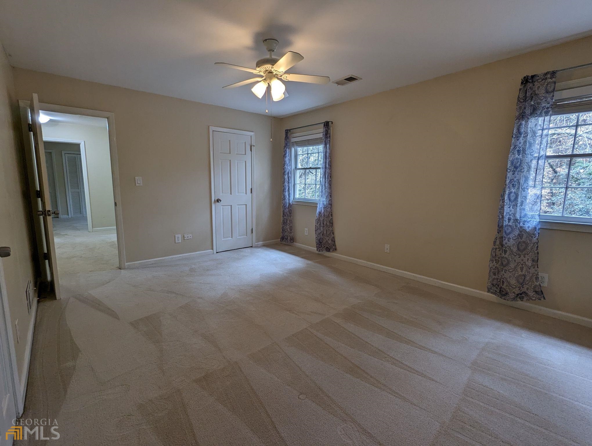 325 Lakeshore Drive Ne Property Photo 45