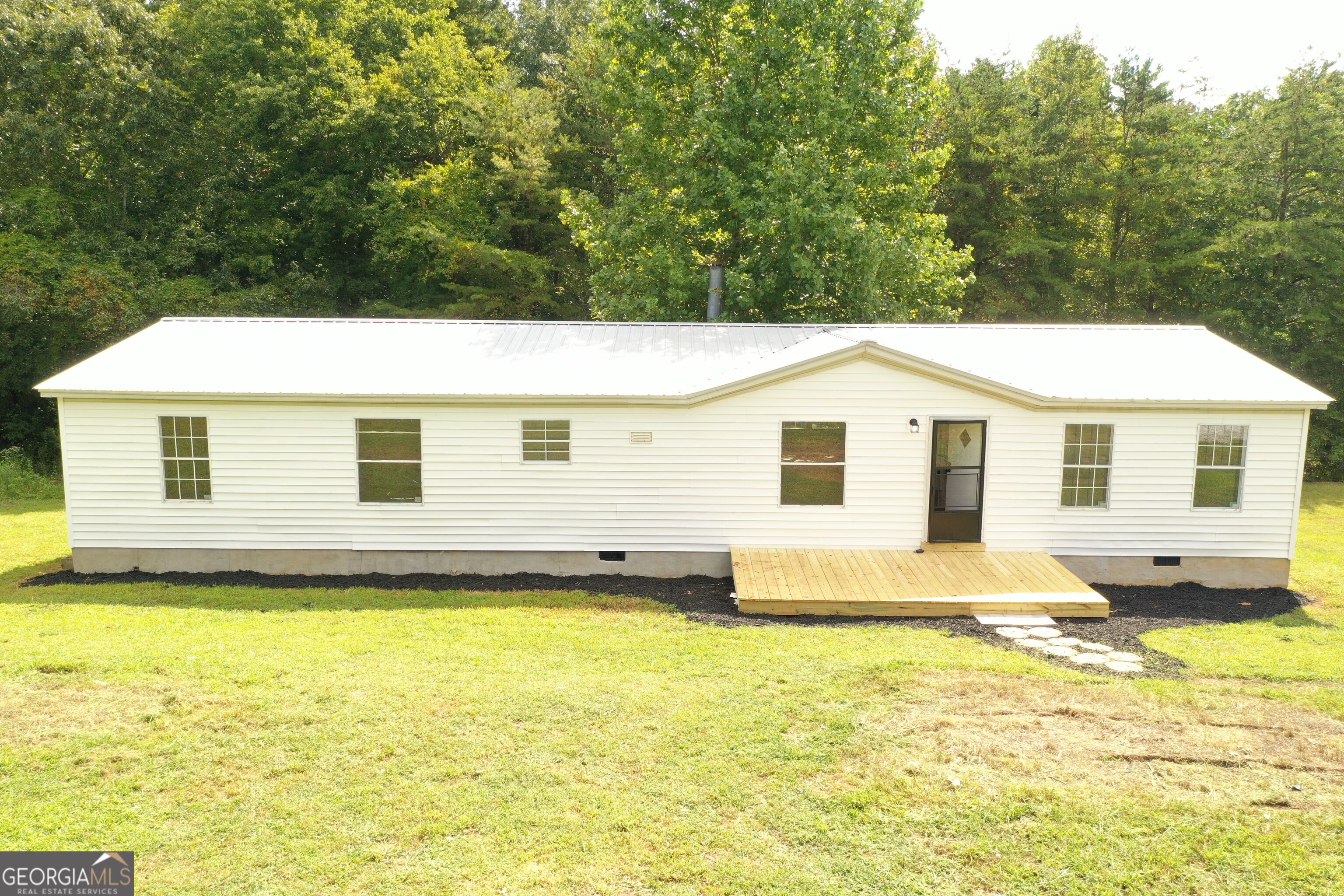 2050 Buckhorn Road Property Photo 1