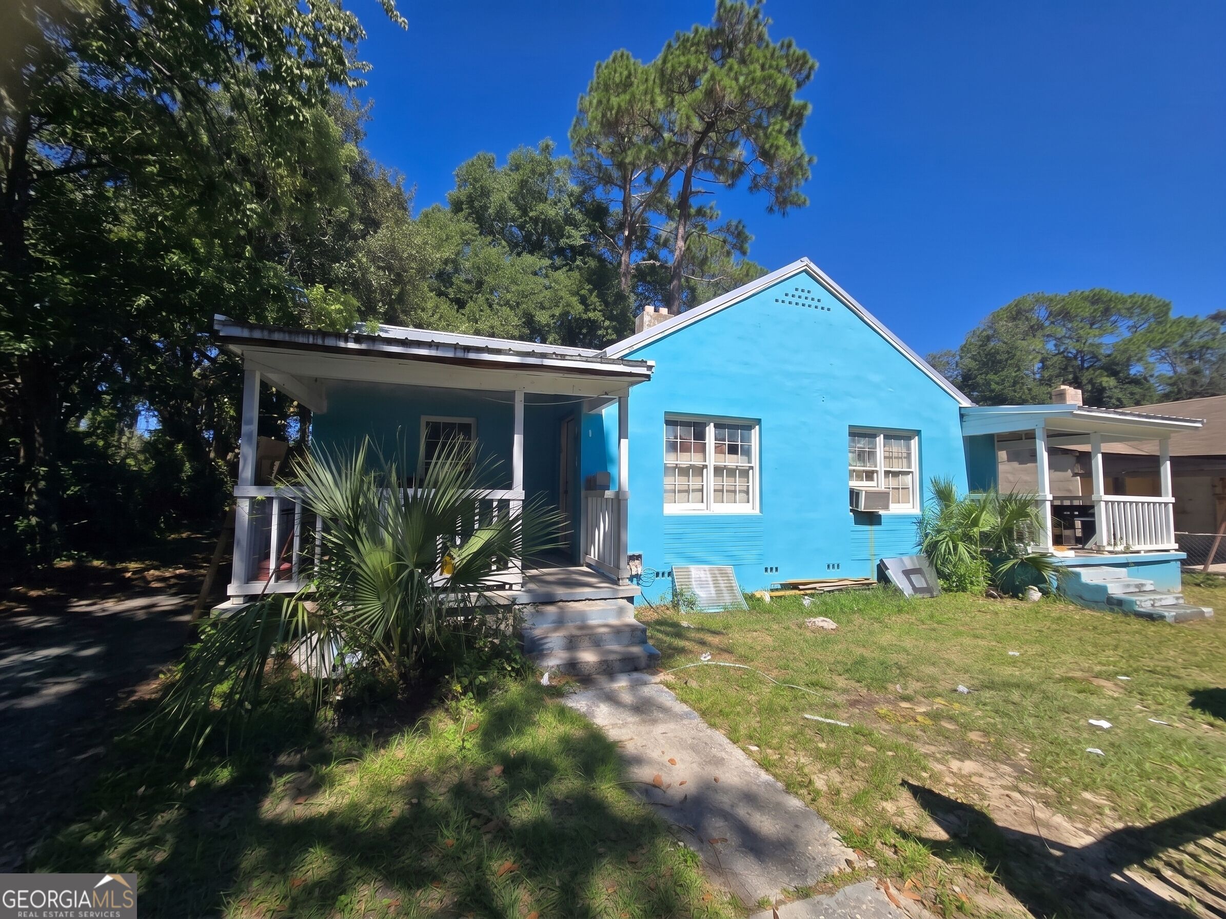 1702 E 39th Street Property Photo 1