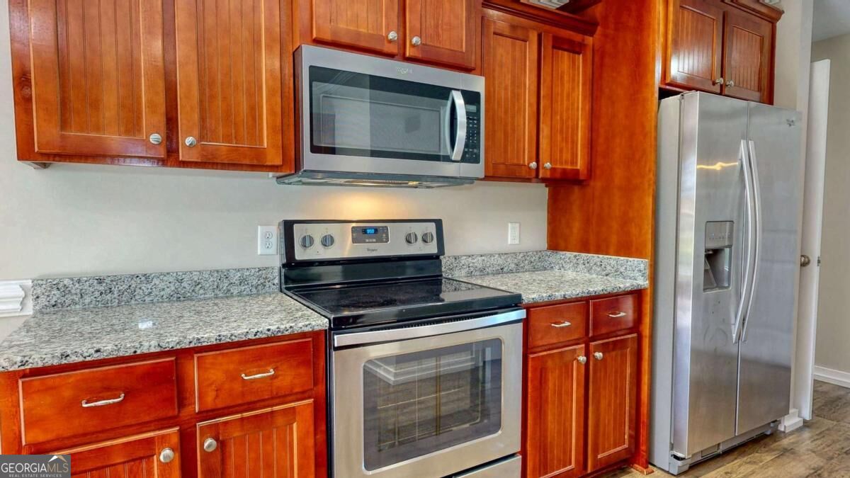 107 Kingsley Drive N Property Photo 9