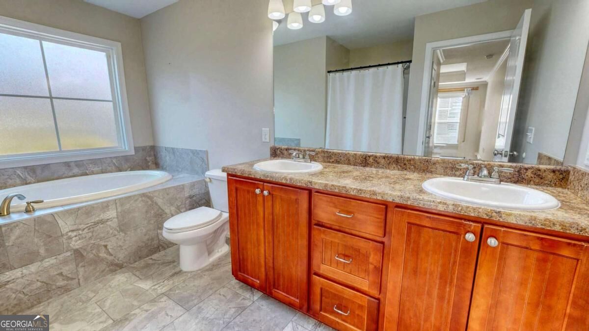 107 Kingsley Drive N Property Photo 21