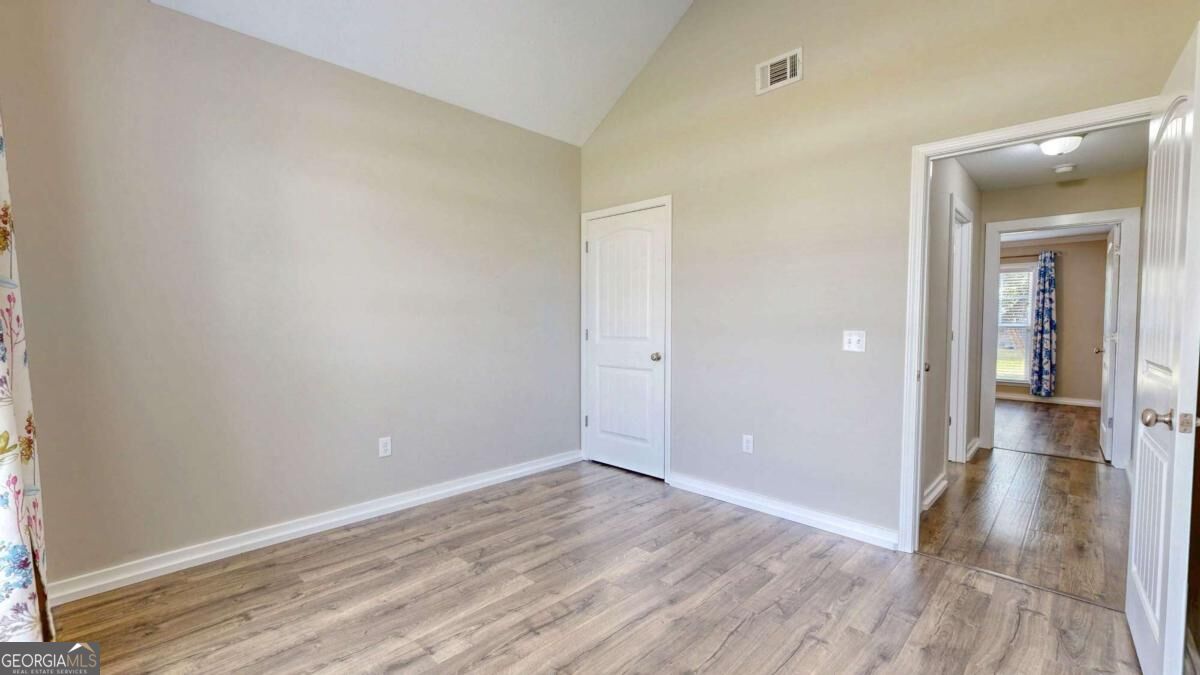107 Kingsley Drive N Property Photo 26