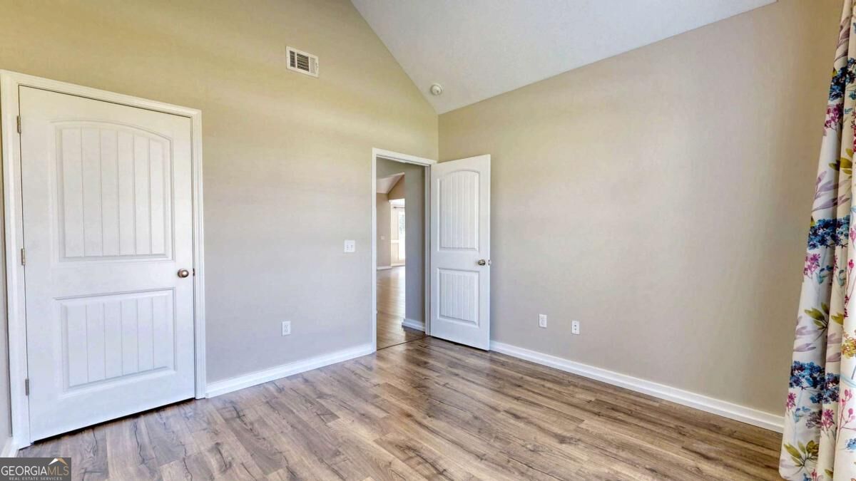 107 Kingsley Drive N Property Photo 27
