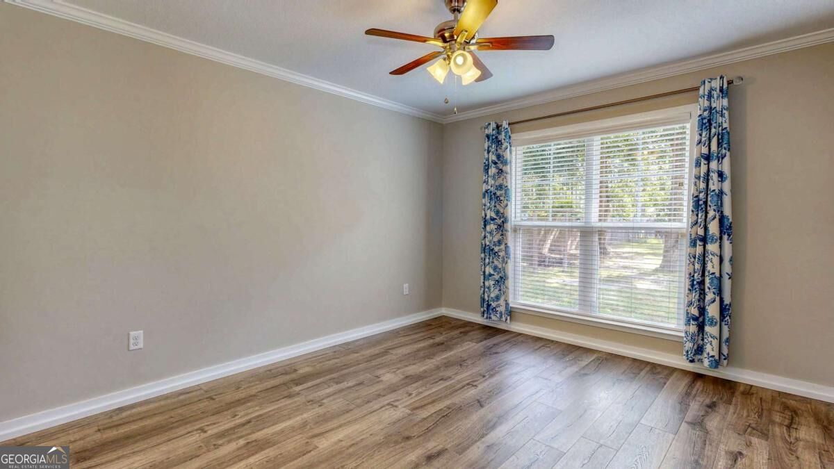 107 Kingsley Drive N Property Photo 28