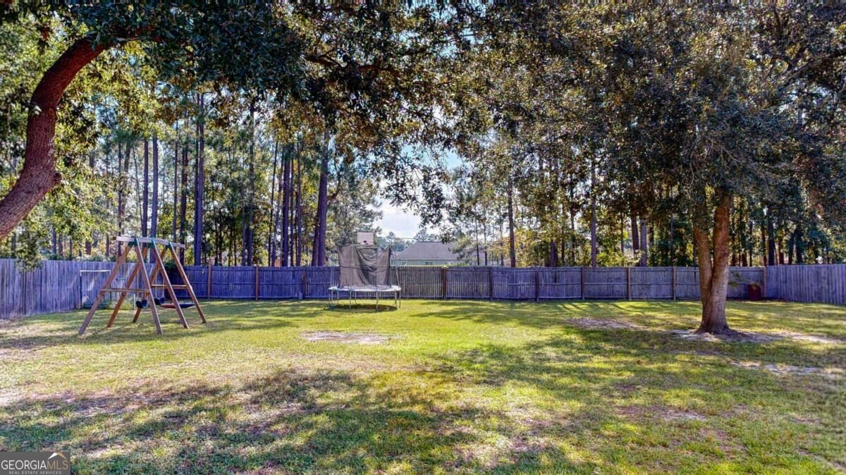 107 Kingsley Drive N Property Photo 38