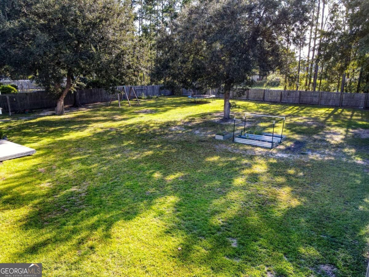 107 Kingsley Drive N Property Photo 42