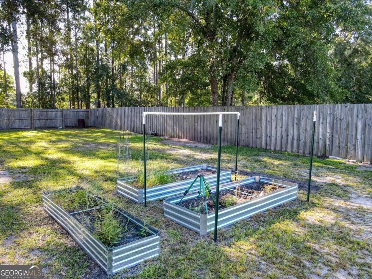107 Kingsley Drive N Property Photo 44