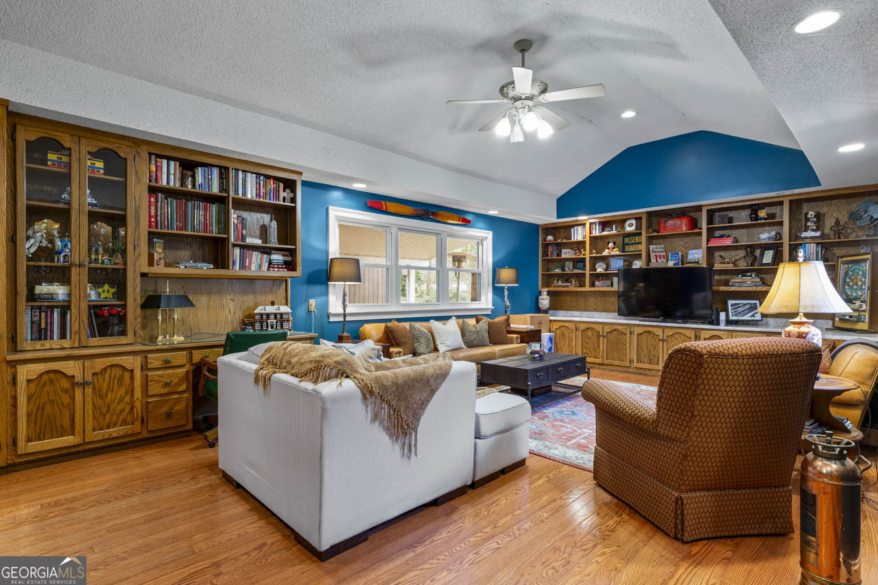 147 Stafford Avenue Property Photo 40