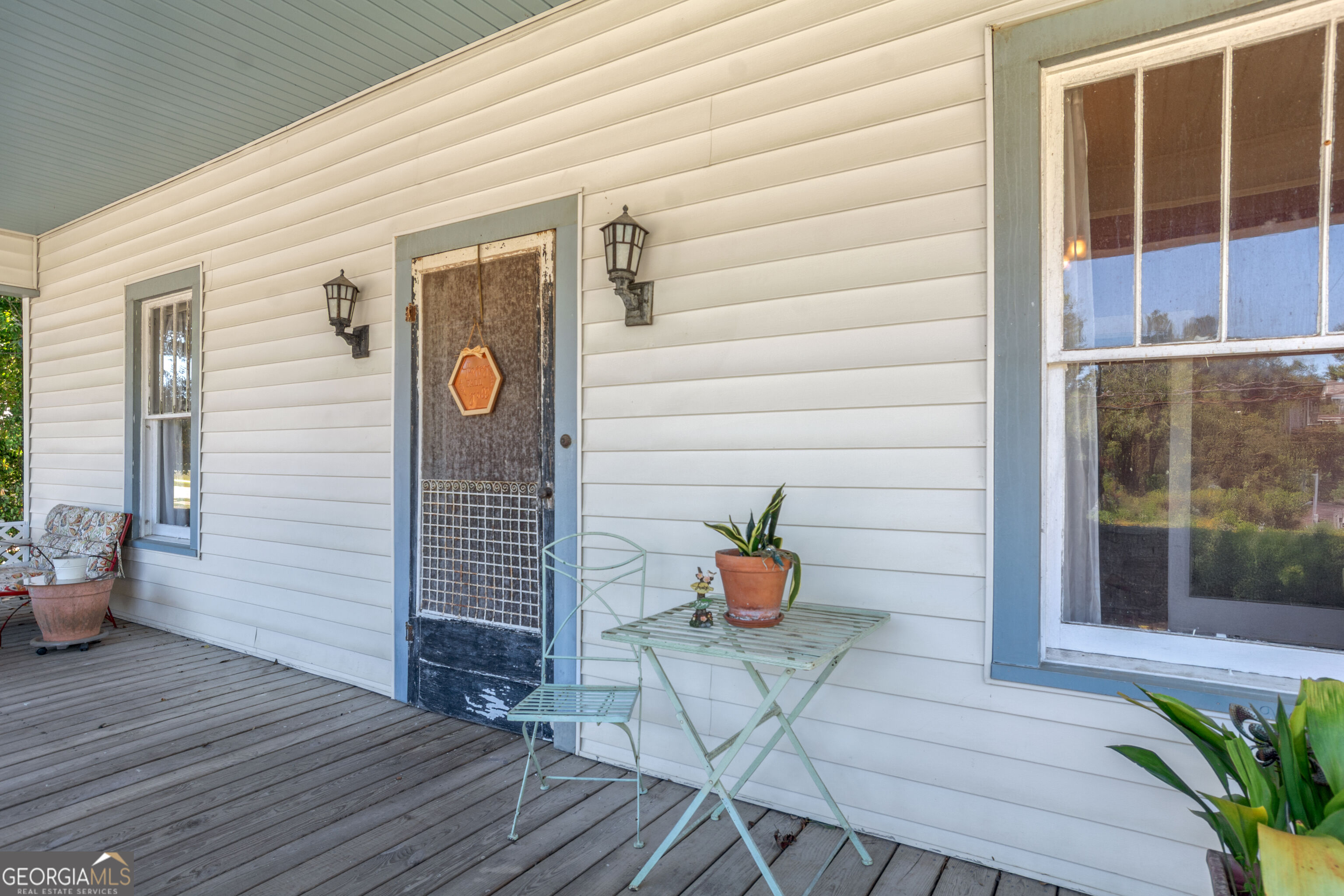 304 E Church Street Property Photo 5