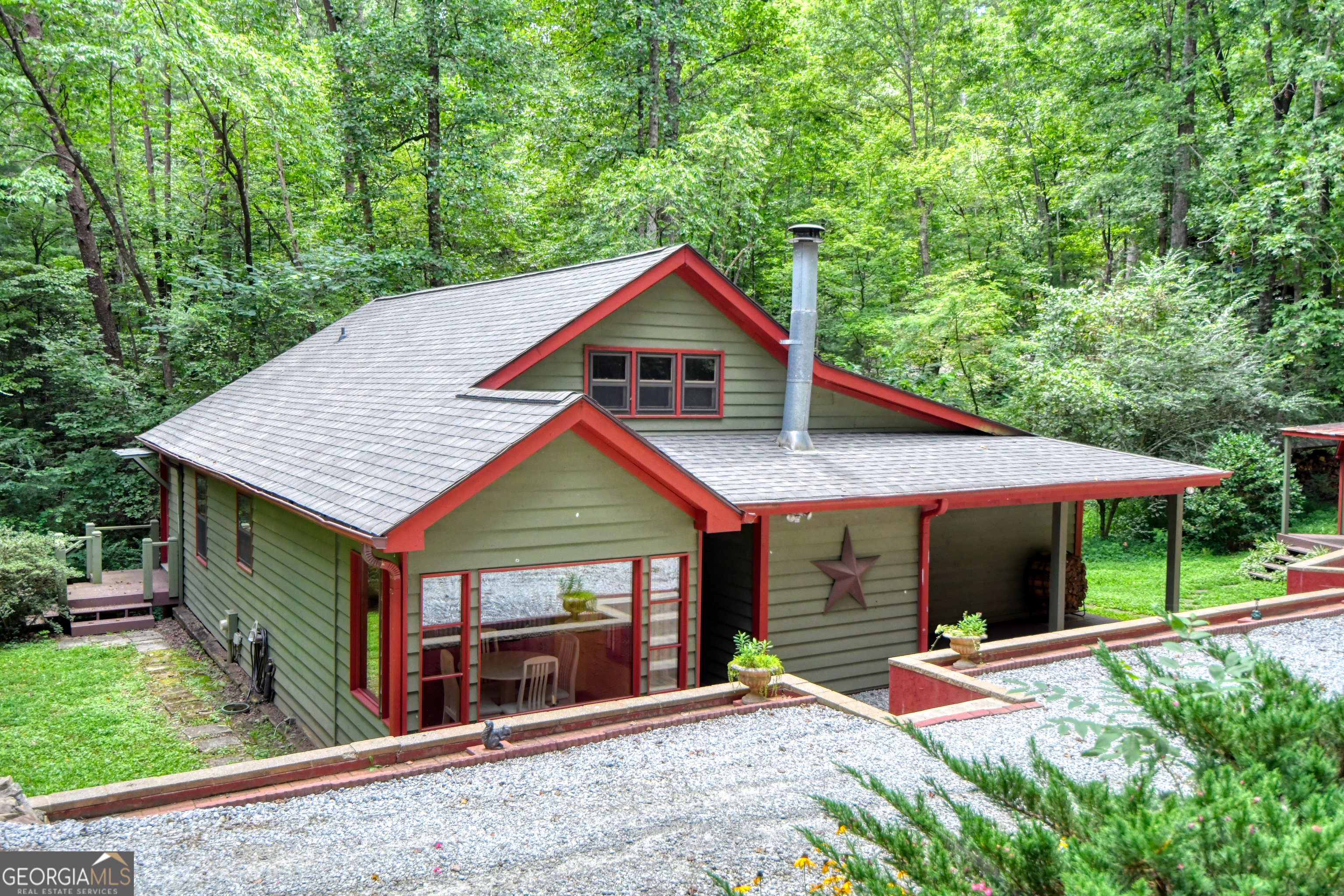 31 Creekside Lane Property Photo 1