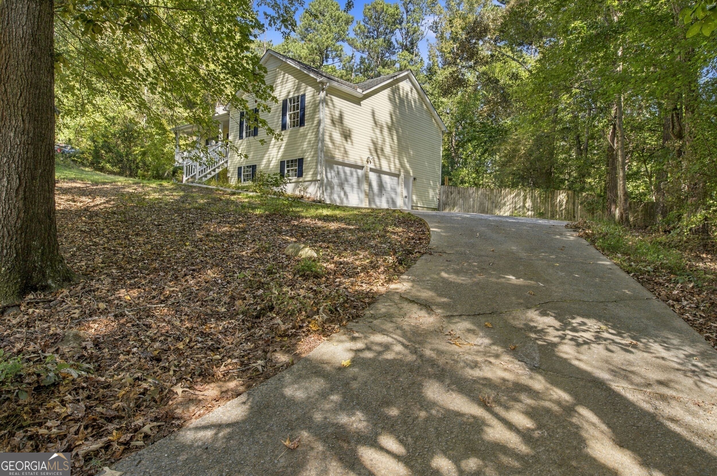 114 Blake Cove Property Photo 2