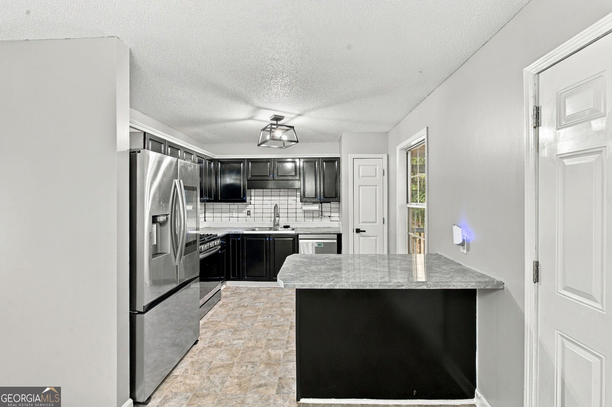 114 Blake Cove Property Photo 7