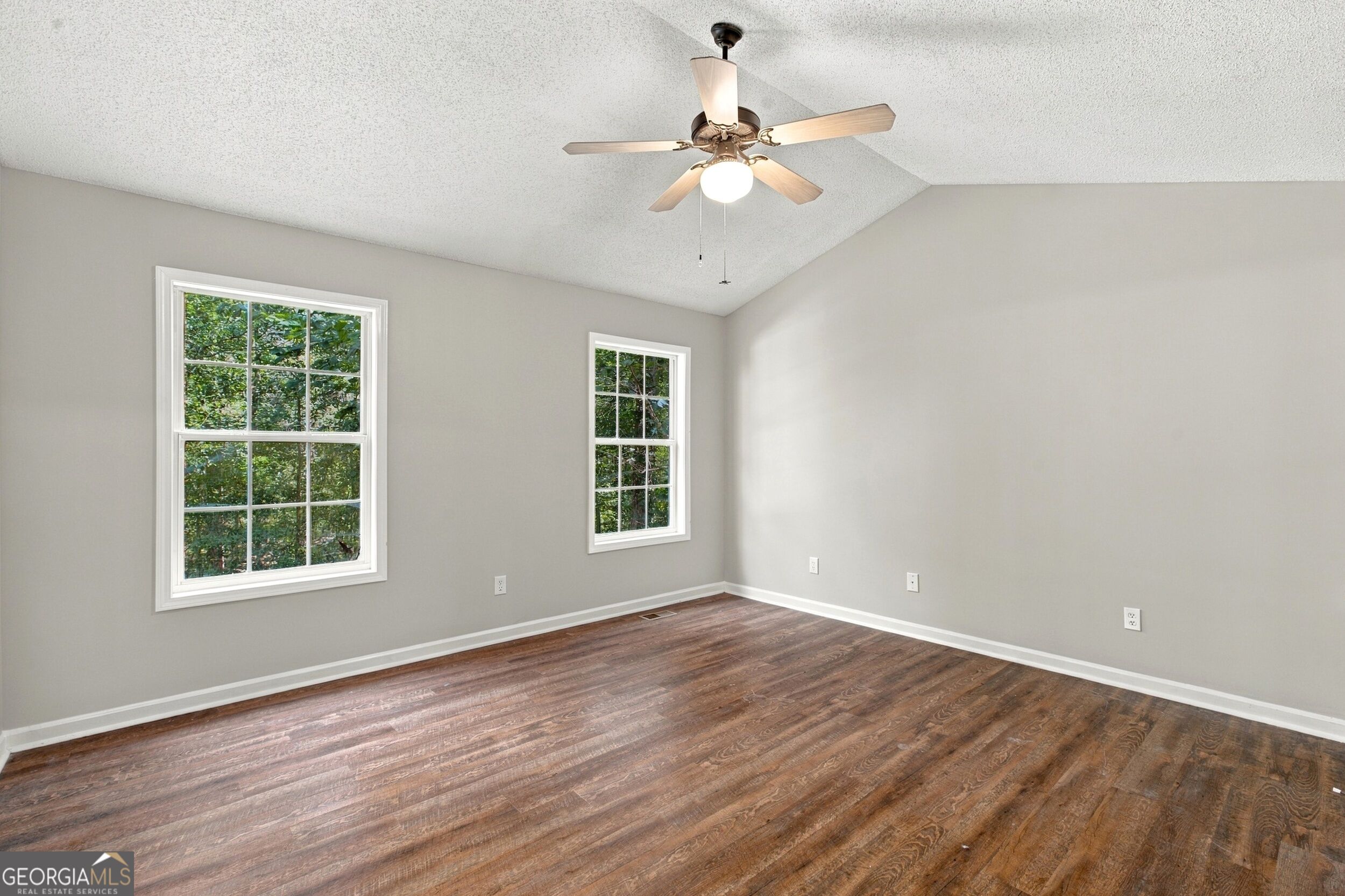 114 Blake Cove Property Photo 10