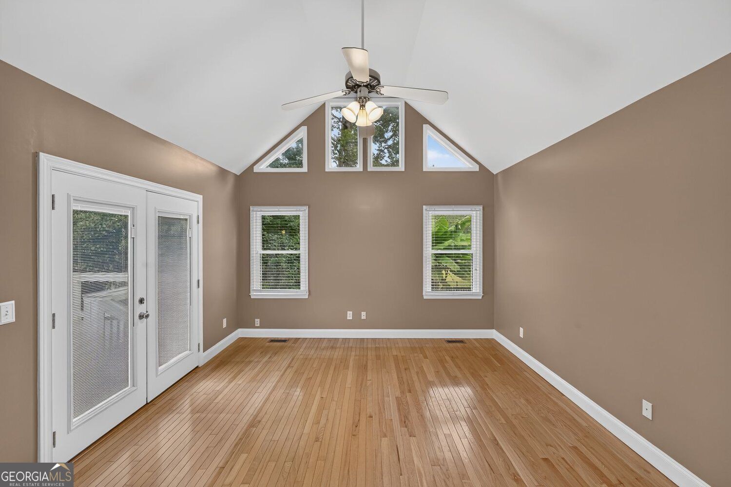3970 Bridlewood Drive Property Photo 19