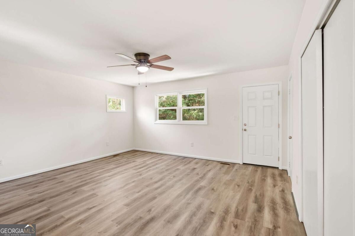 2465 Wood Valley Drive Property Photo 16