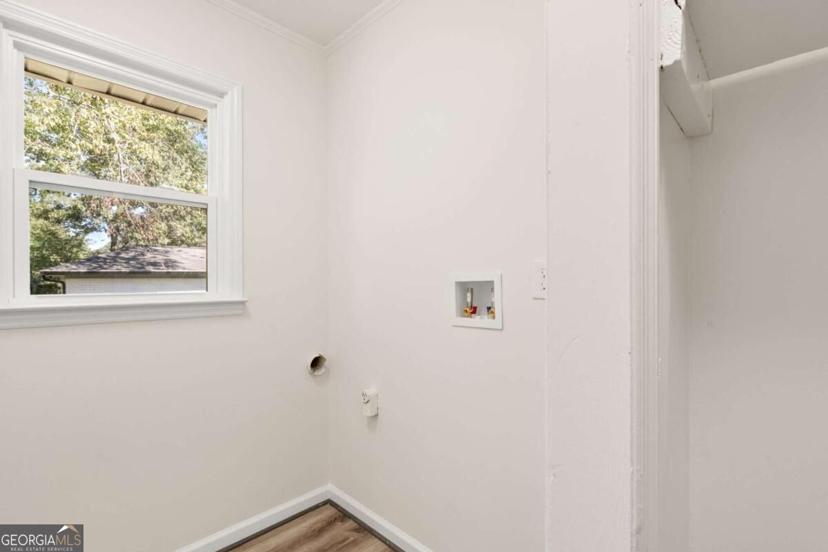 2465 Wood Valley Drive Property Photo 18