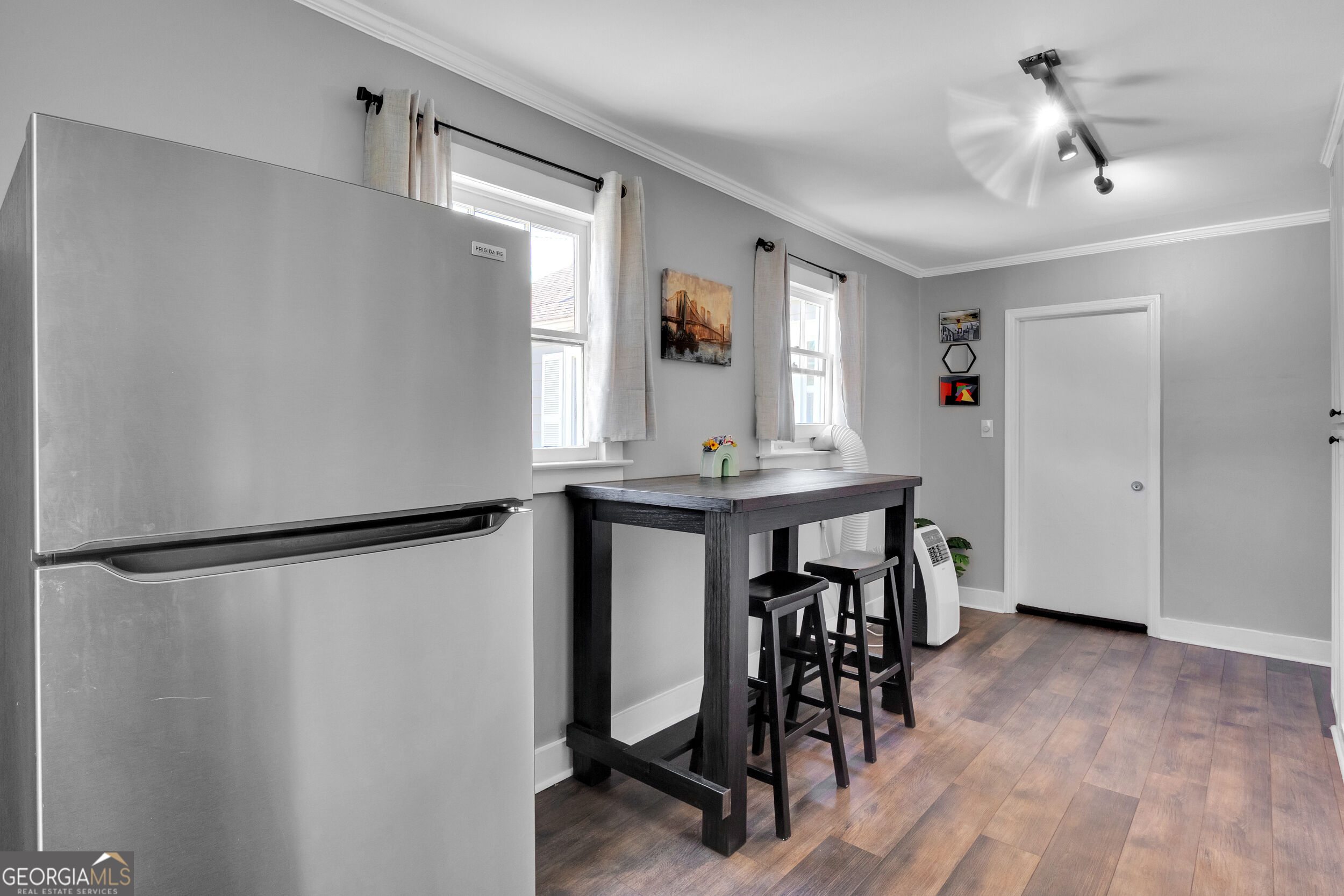 1279 Eubanks Avenue # B Property Photo 3