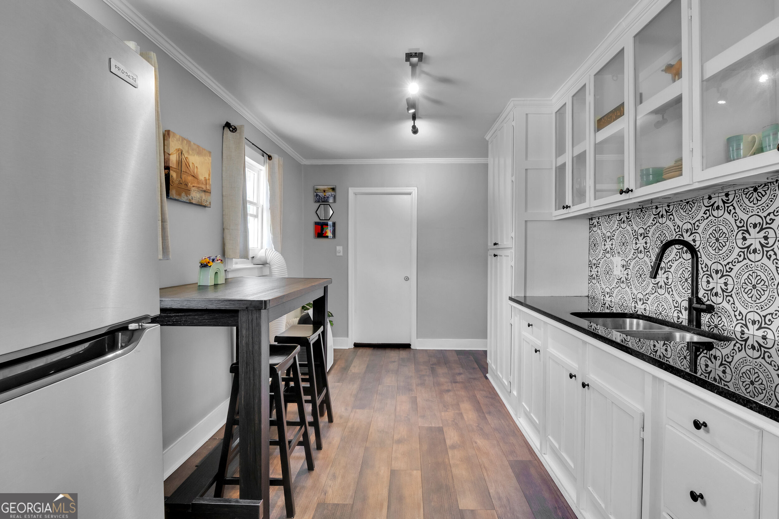 1279 Eubanks Avenue # B Property Photo 4