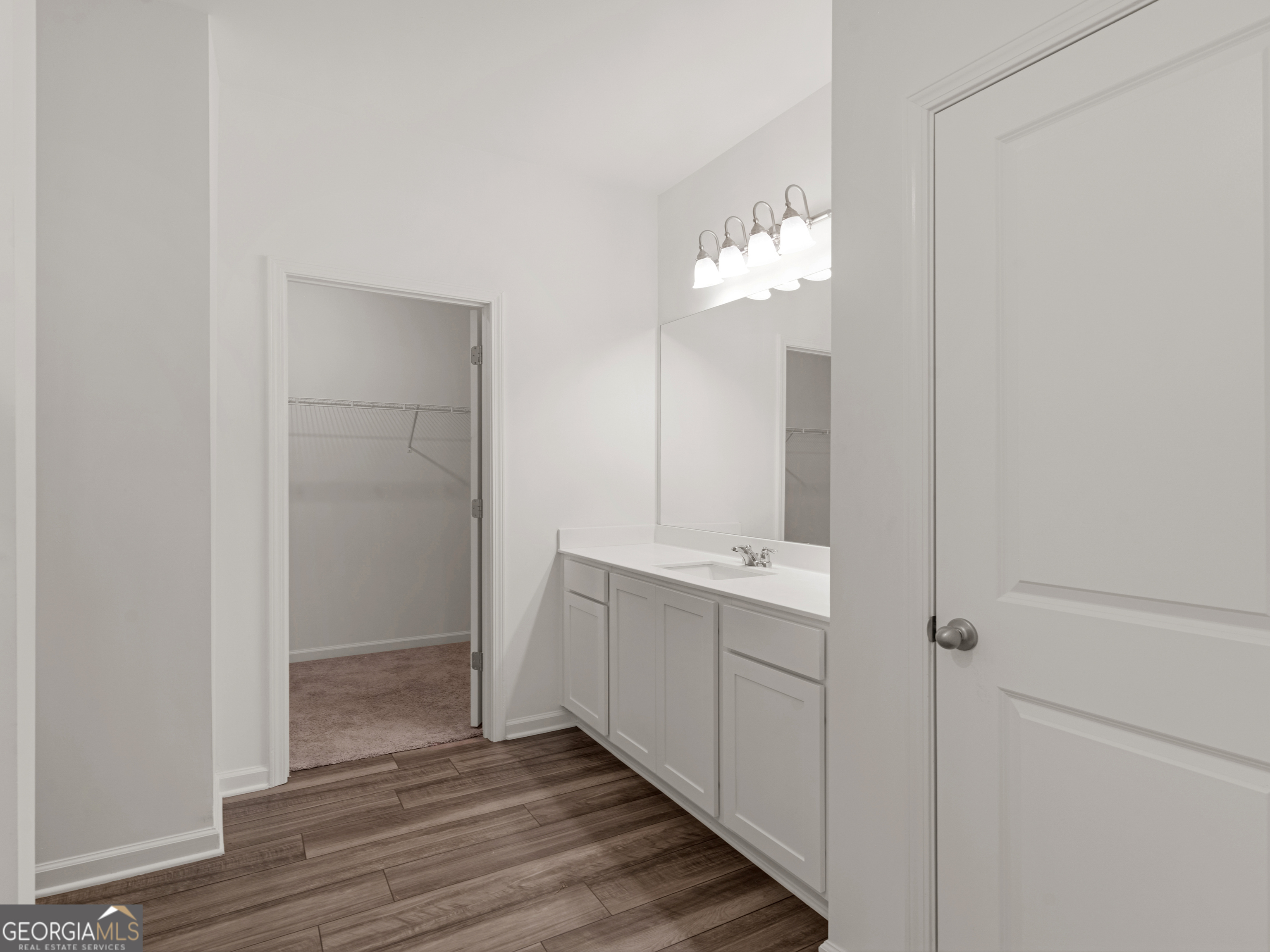 214 Georgian Way Property Photo 12