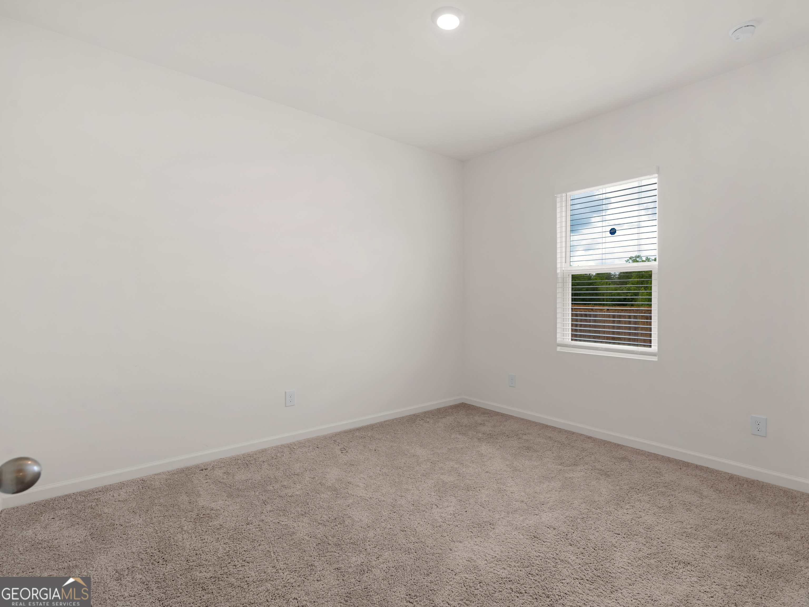 214 Georgian Way Property Photo 17