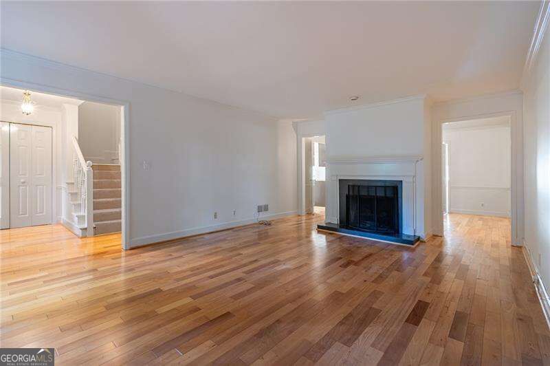 1510 September Chase Property Photo 6