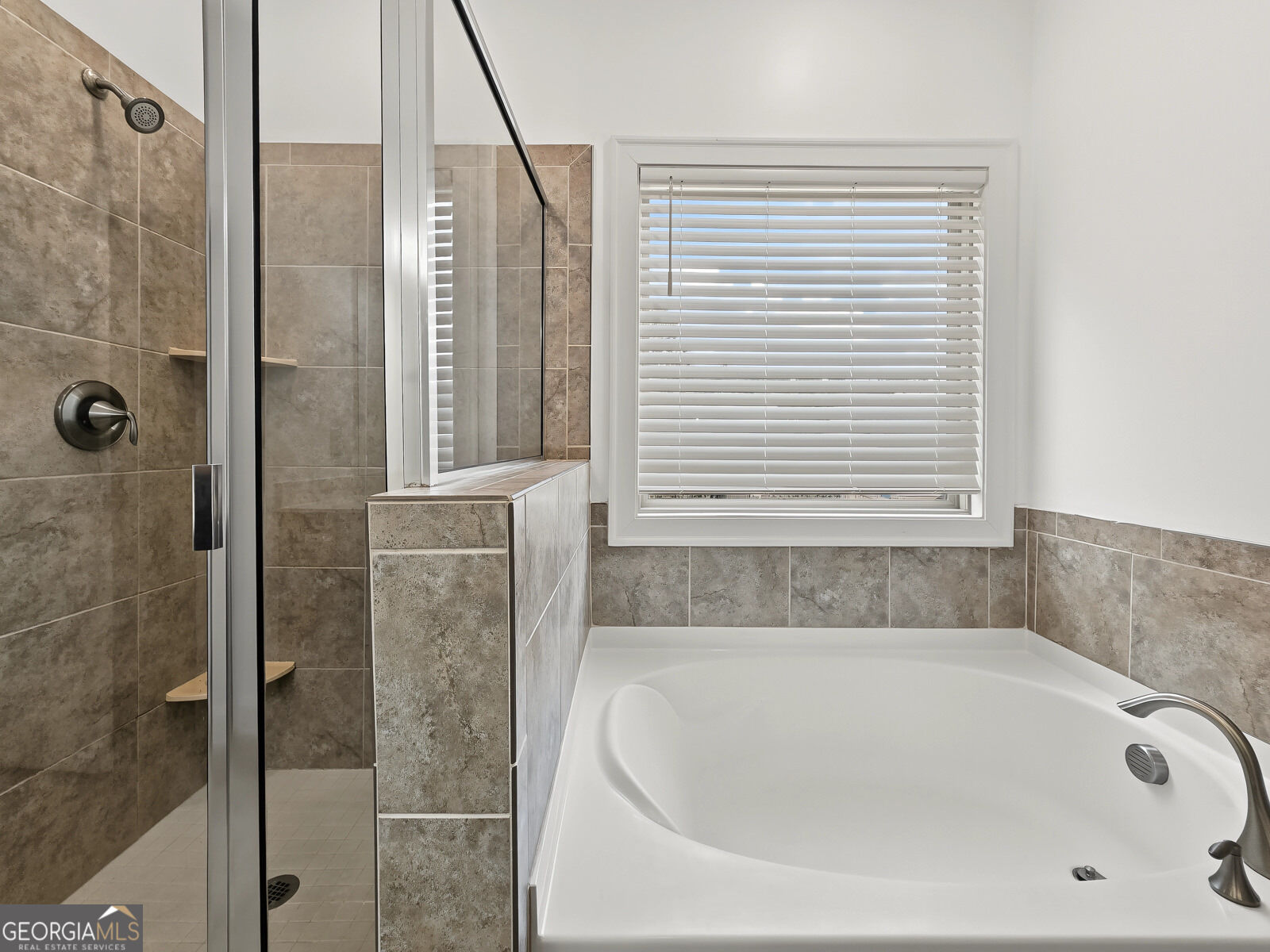 1118 Hibiscus Way Sw Property Photo 19