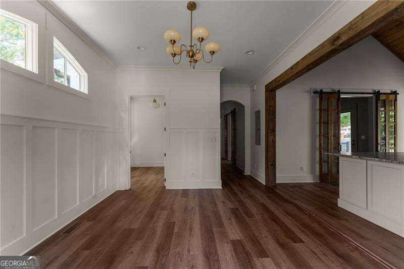 237 N Erwin Street Property Photo 6