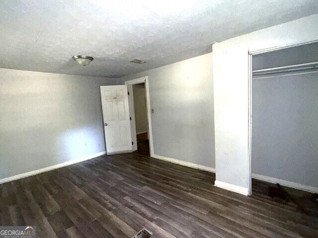 3335 Delmar Lane Nw Property Photo 2